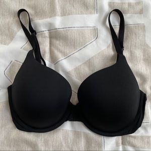 Victoria’s Secret Perfect Shape Bra in Black